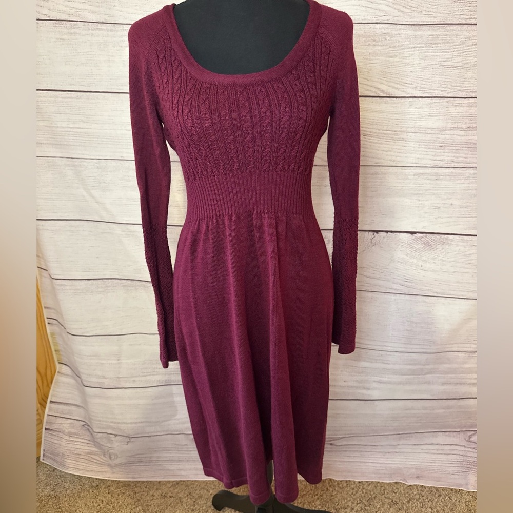 LIKE NEW Calvin Klein burgundy sweater dress